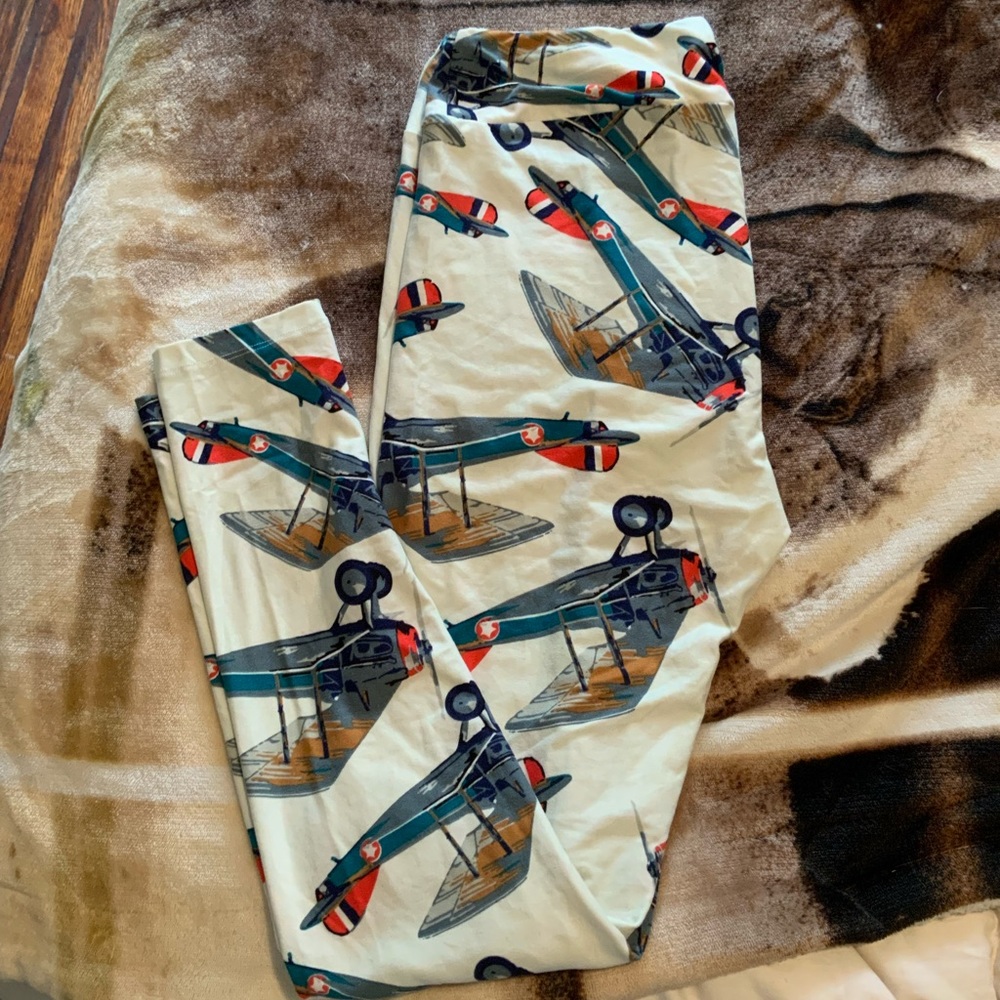 LuLaRoe Airplane Leggings